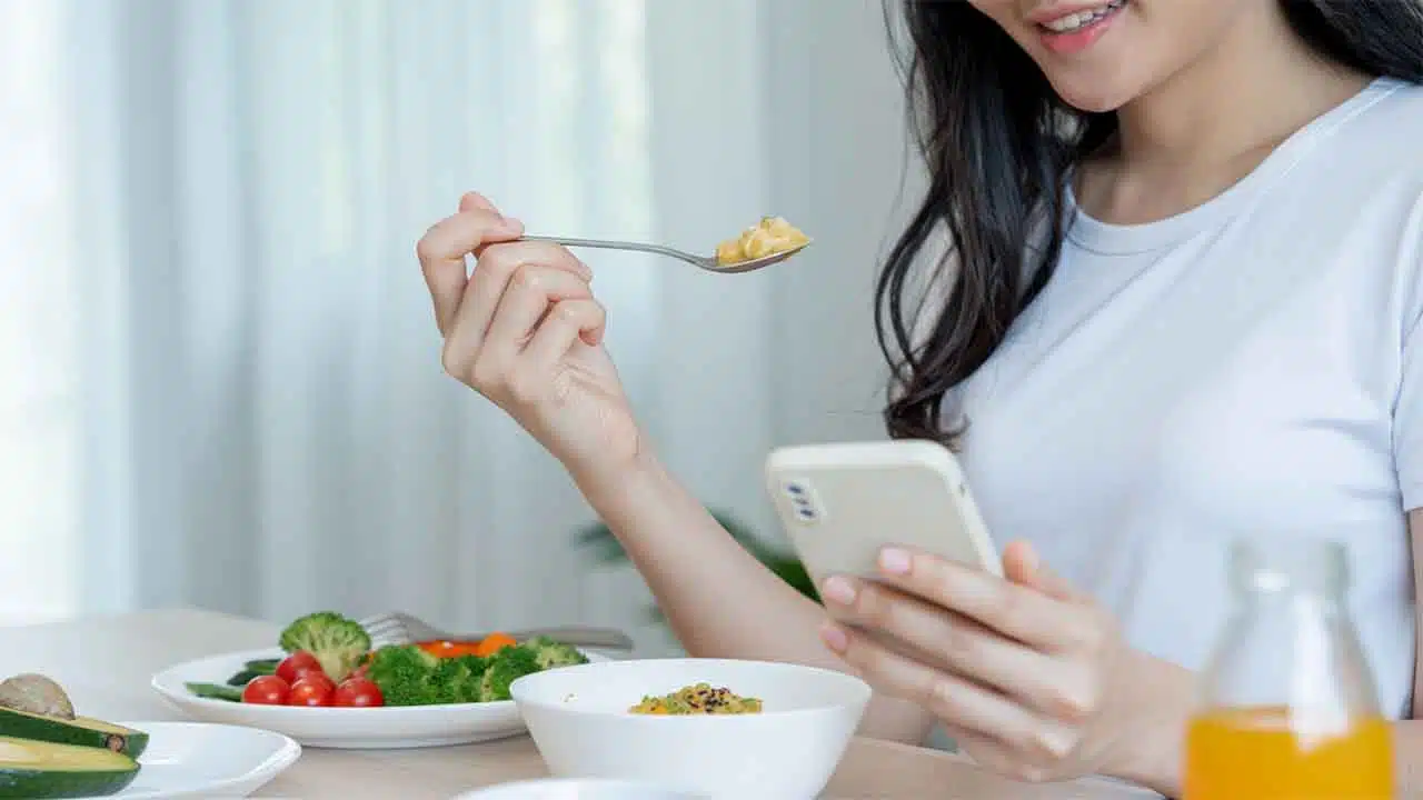 maintain a healthy diet