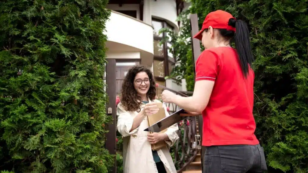 Best parcel delivery companies in UK