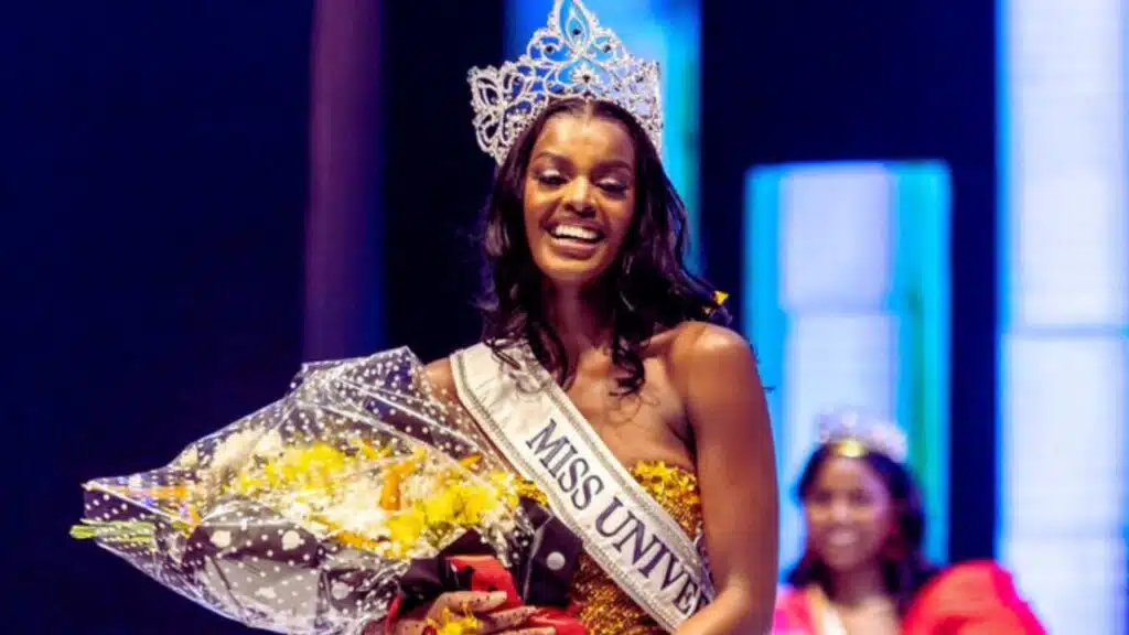miss universe nigeria crowns south african beauty queen