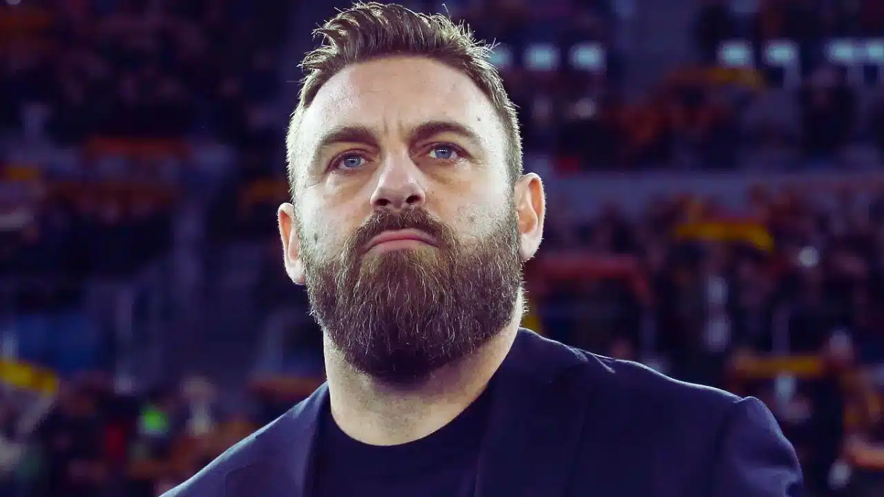 roma fans furious after de rossi dismissal