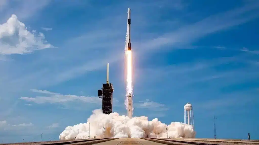 spacex pauses launches falcon 9