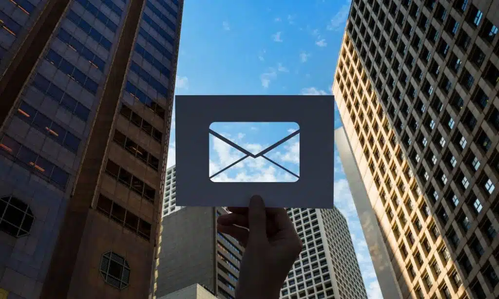 How to Reply to a Job Offer Email