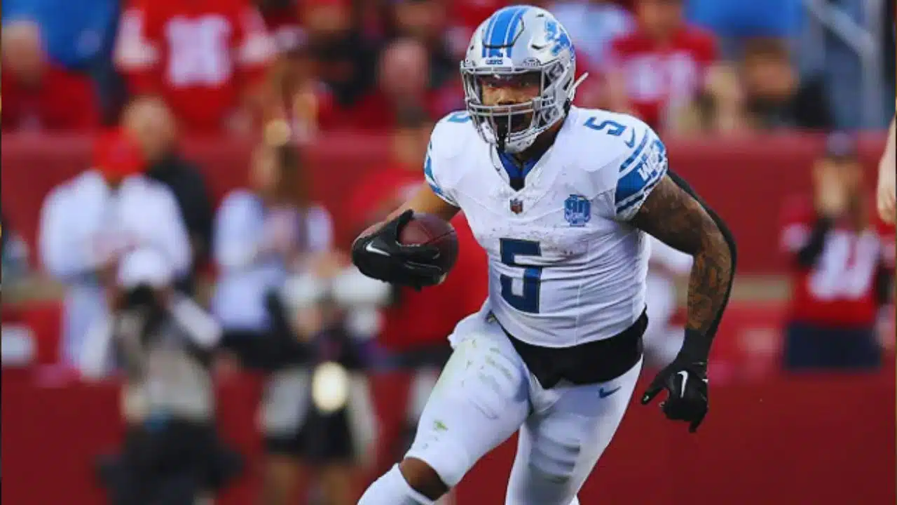 Lions RD David Montgomery Extension