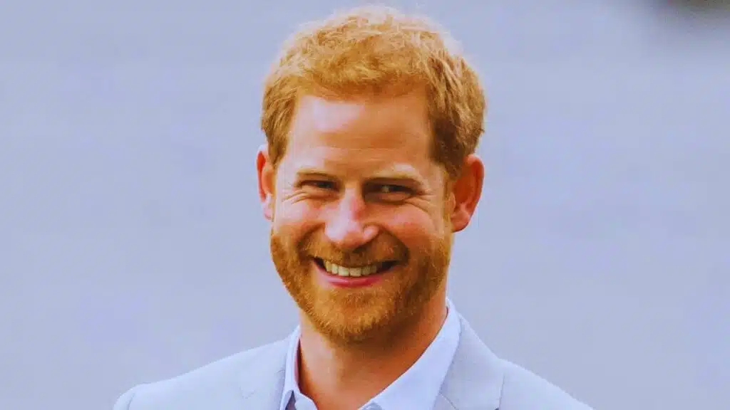 Prince Harry Honors 'Little Legends' at London Charity Awards