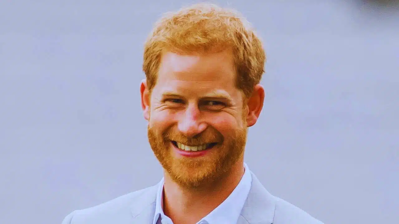 Prince Harry Honors 'Little Legends' at London Charity Awards