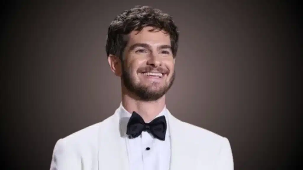 andrew garfield florence pugh awkward love scene