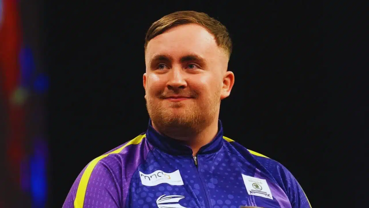 cross defeats littler world grand prix debut