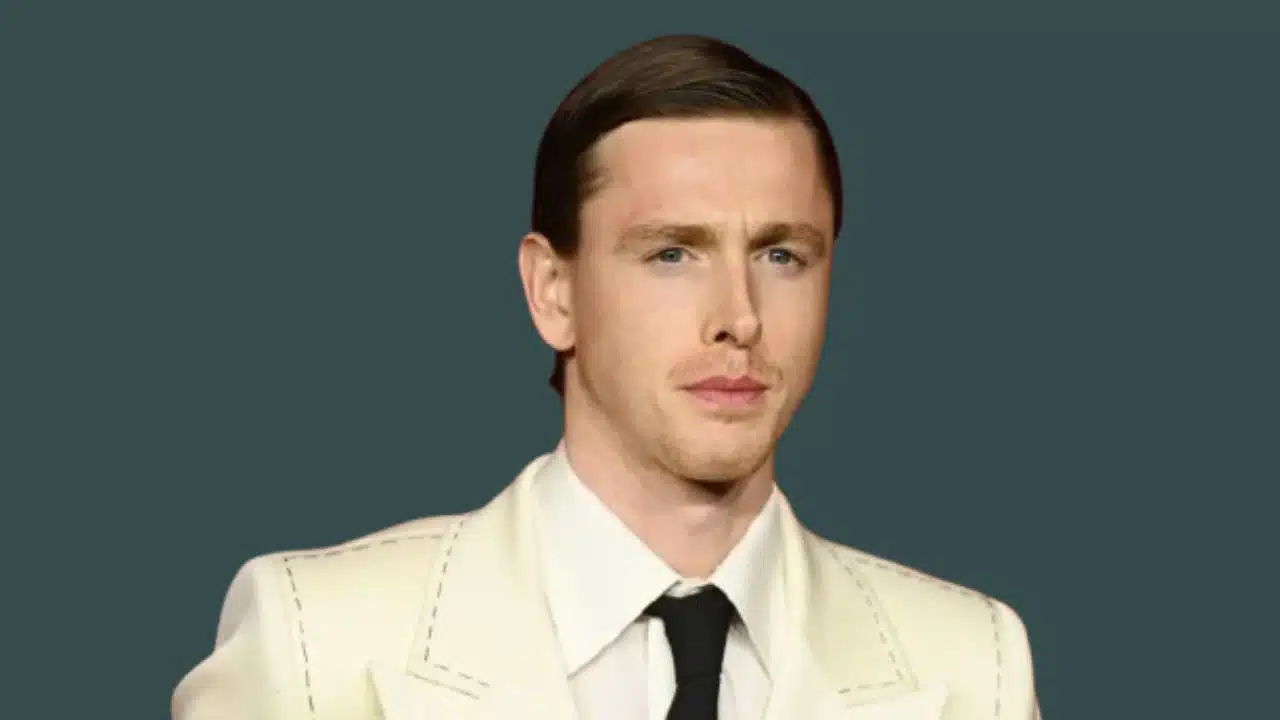 harris dickinson intense sex scenes nicole kidman babygirl