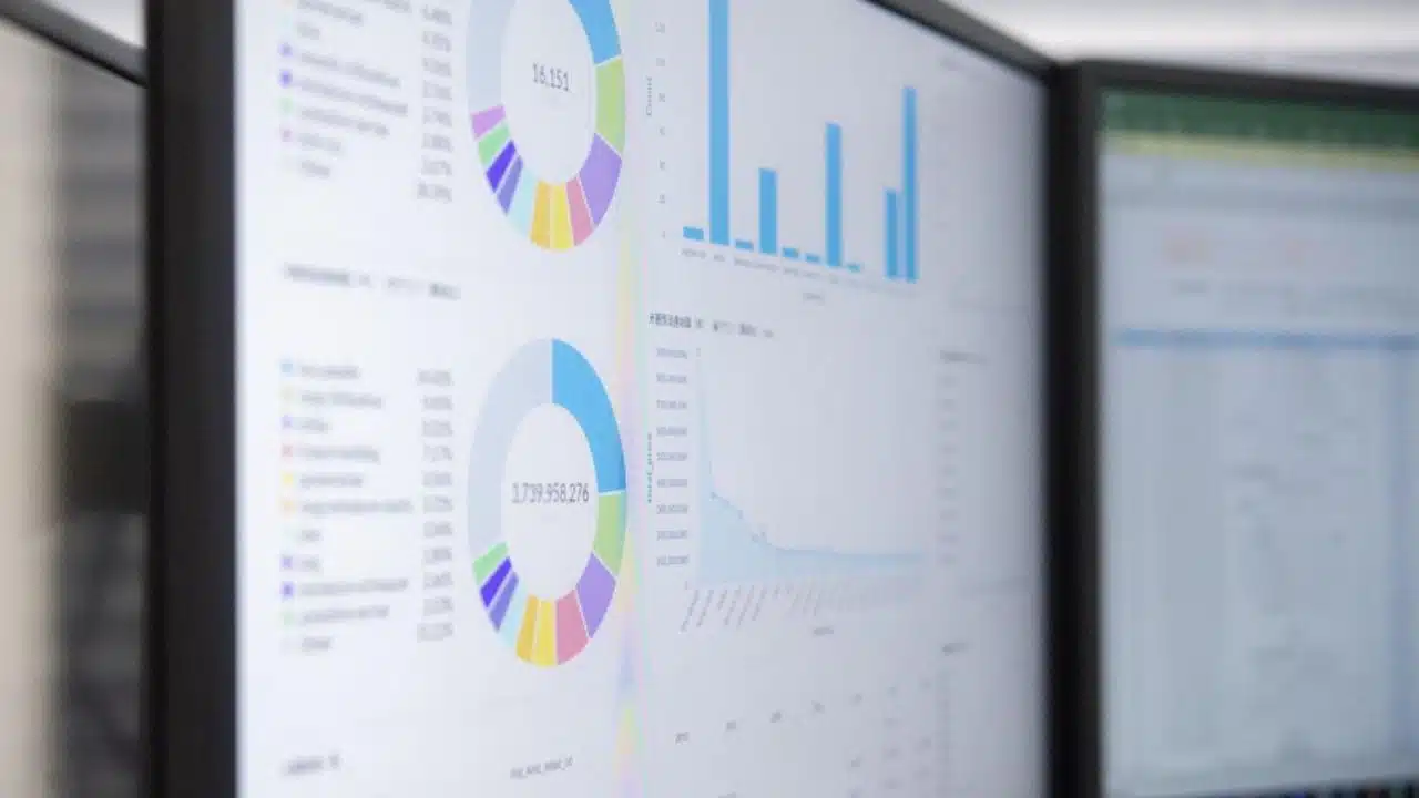 7 ways data analytics drives business growth