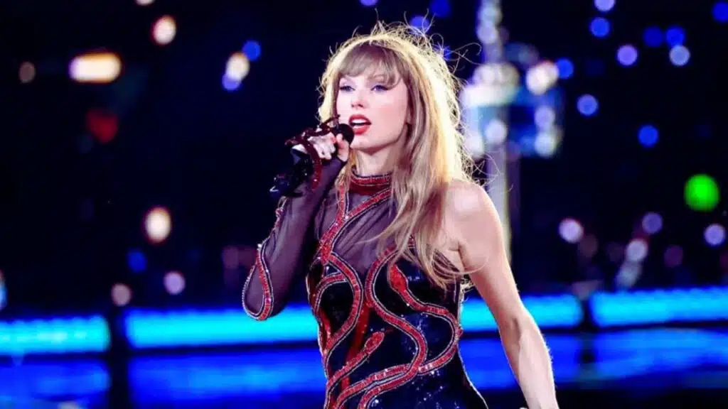 taylor swift miami career spanning acoustic show