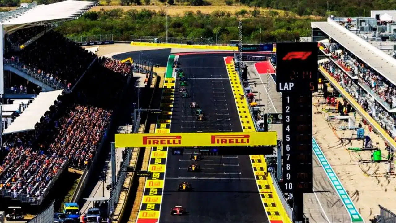 us gp fined 500k after 200 f1 fans track invasion