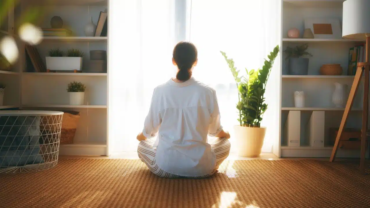 Benefits of Starting Your Day with Meditation