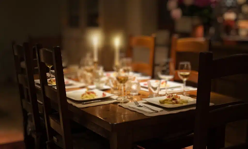 Christmas Elegant Table Settings