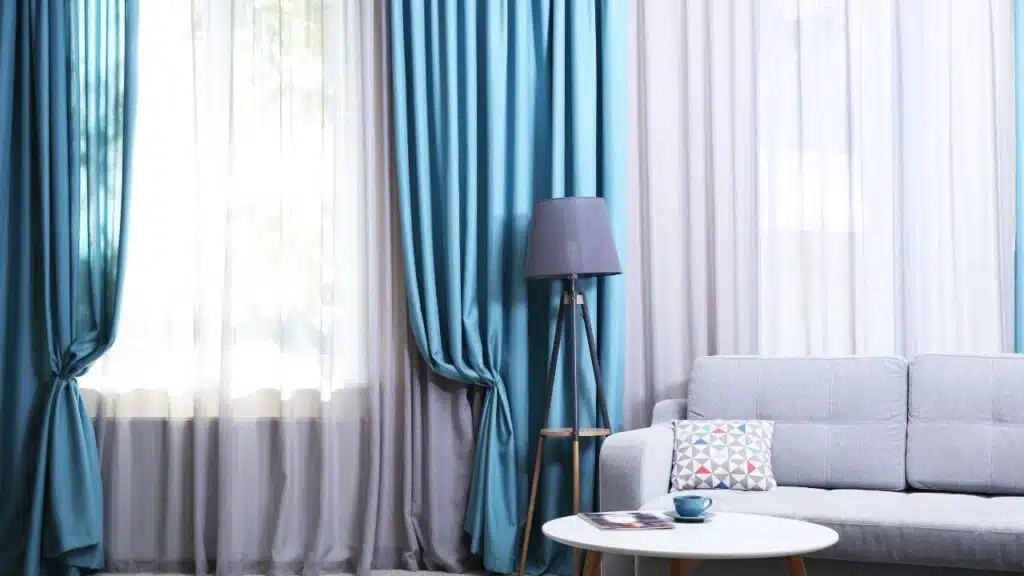DIY Ideas to Decorate Curtains for Living Rooms