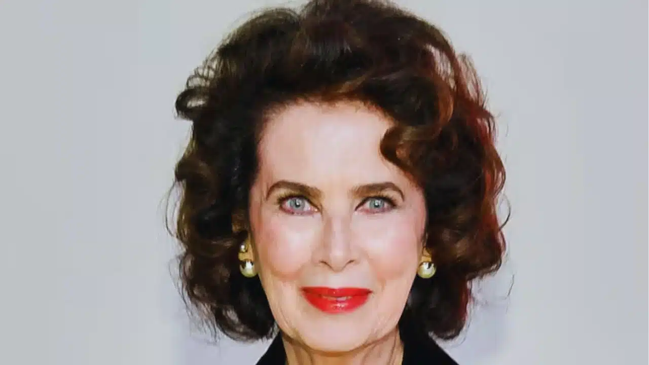 Dayle Haddon Dies