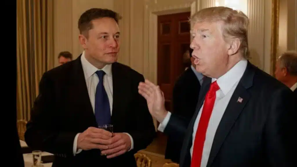 Elon Musk crashes Trump-Bezos dinner Mar-a-Lago