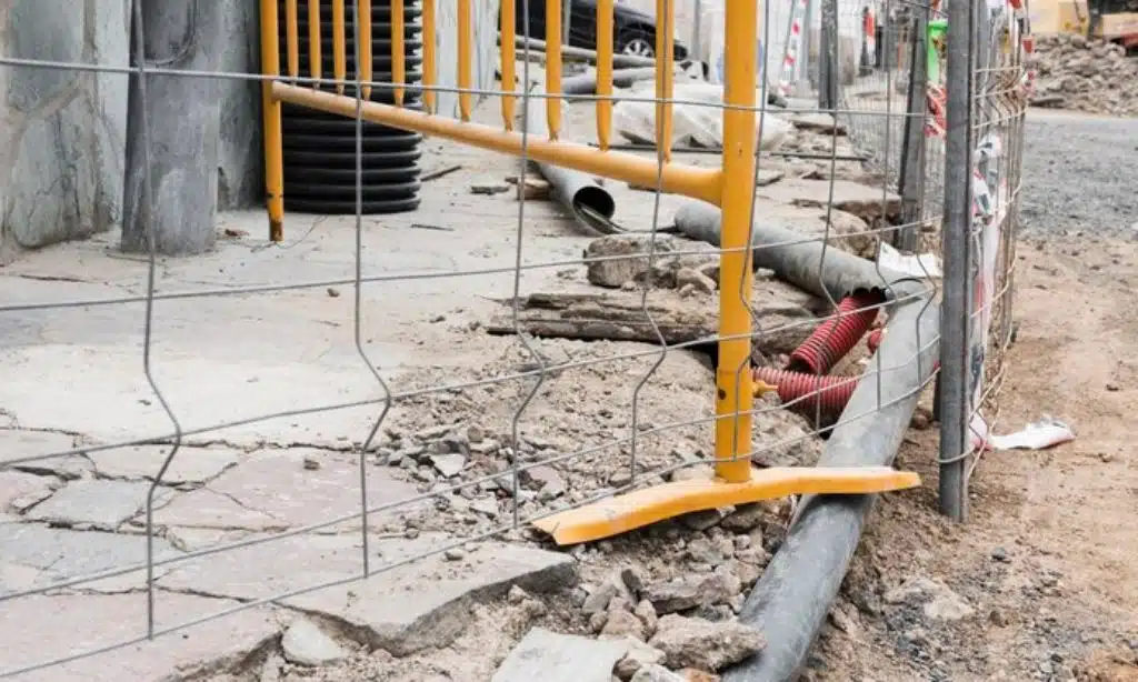 Common Red Flags When Buying Property