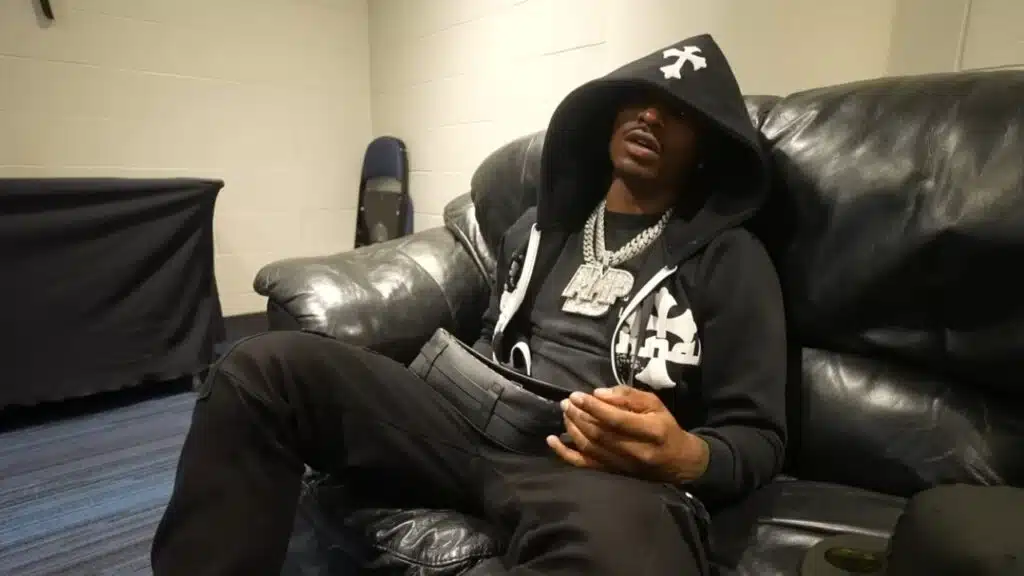 How Tall is Duke Dennis