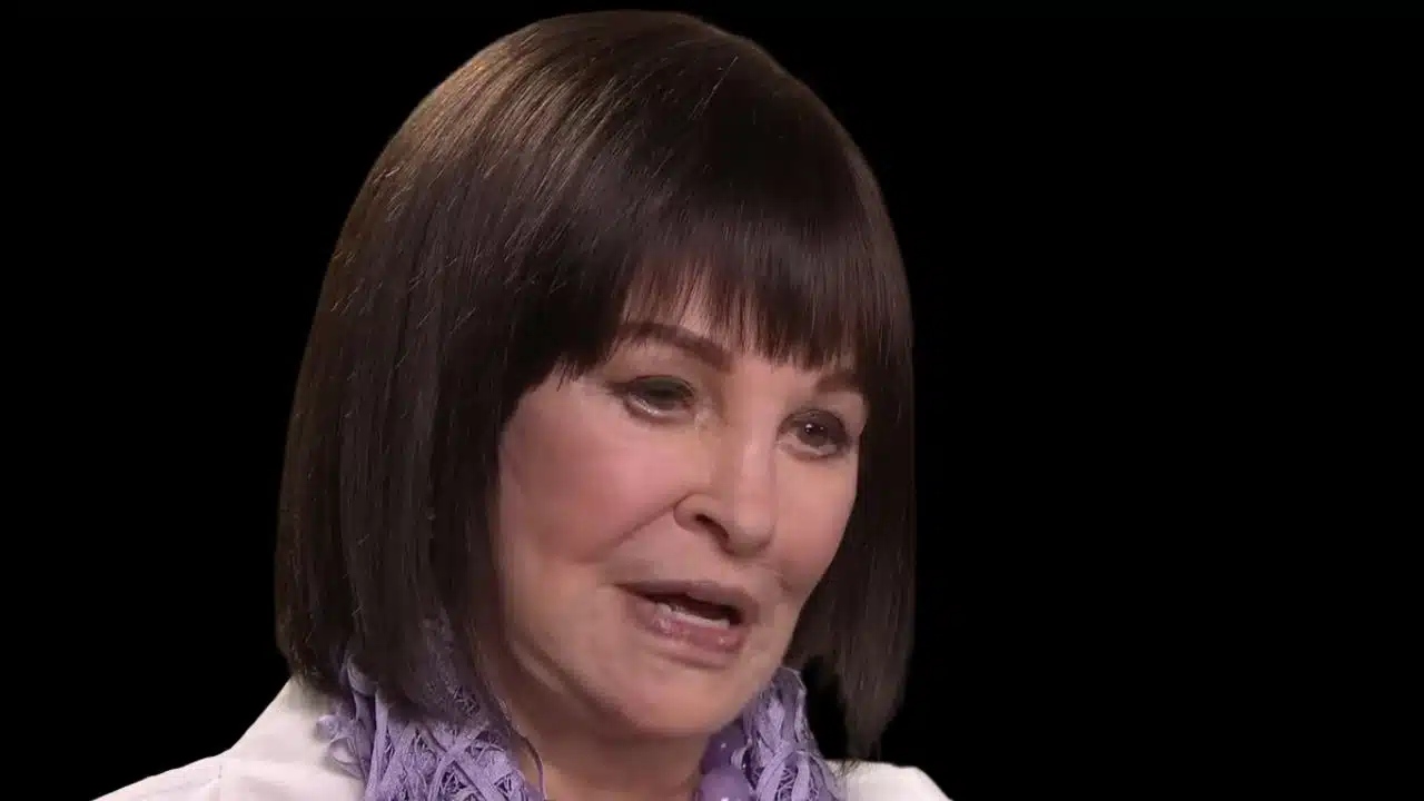 Is Gloria Vanderbilt Still Alive
