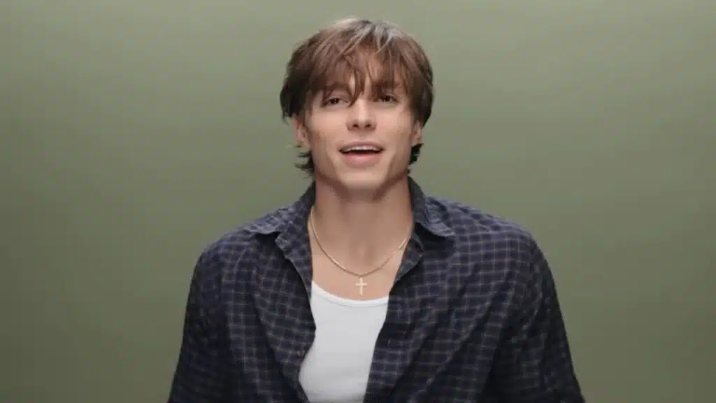 What Nationality is Nicholas Chavez