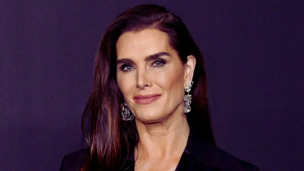 brooke shields overcomes pain in intimacy