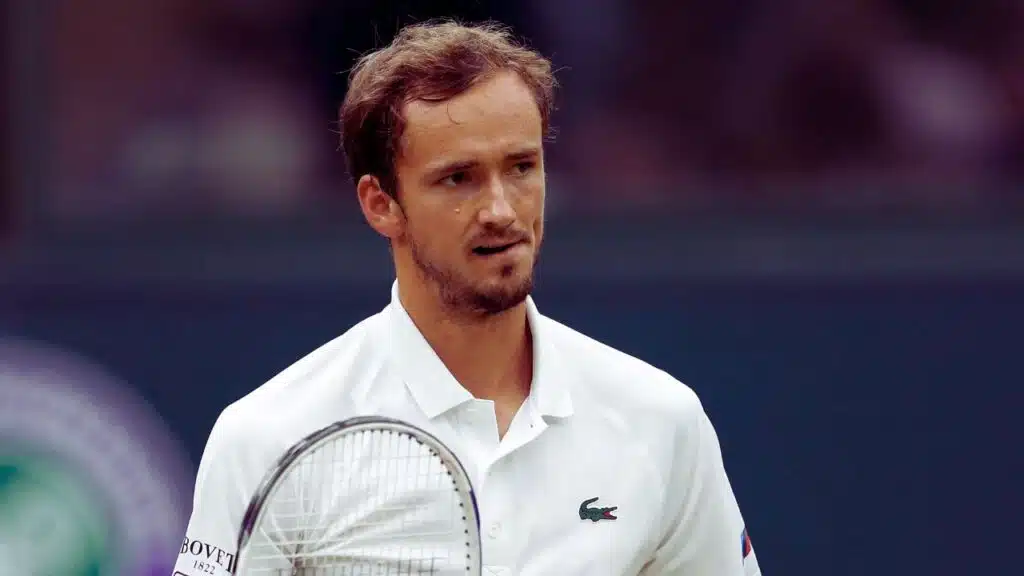 daniil medvedev 200k fine