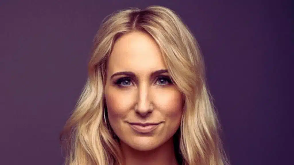 nikki glaser cancel culture golden globes 2025