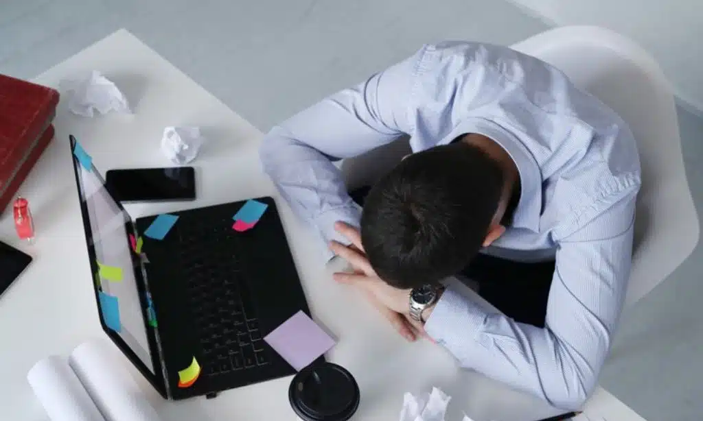 Early Warning Signs of Depression in Professionals