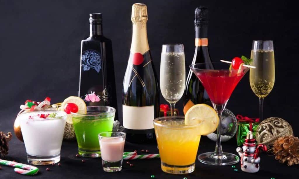 Fancy Cocktail Party – Glamorous and Bold