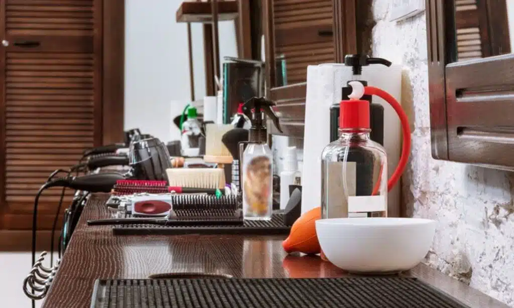 Hotels and Airbnbs Without Proper Utensils