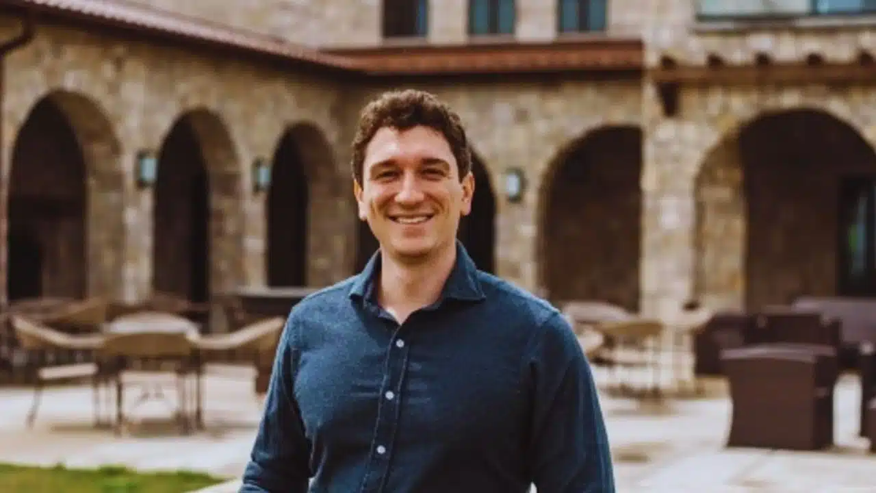 How Old is Alex Lagina