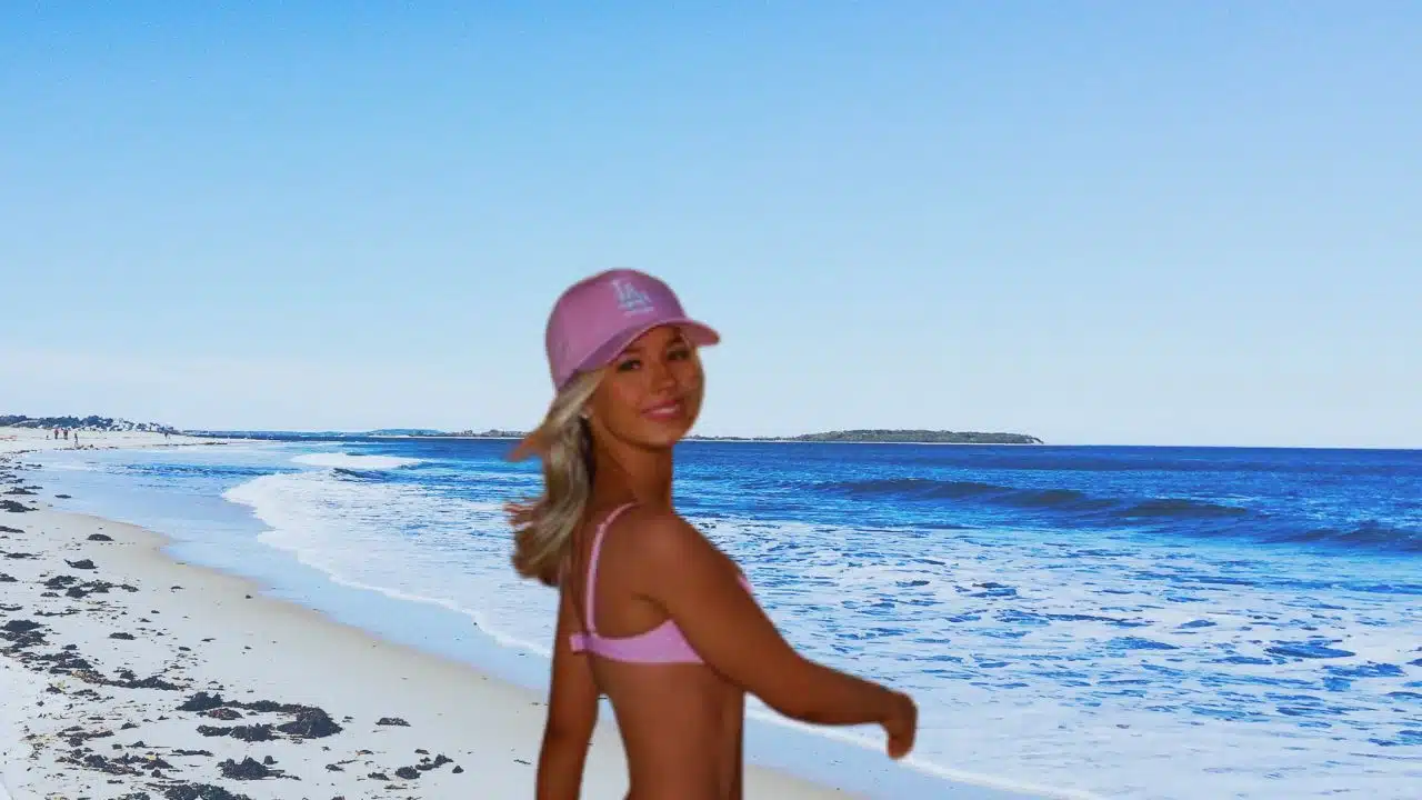 How Old is Breese Maroc