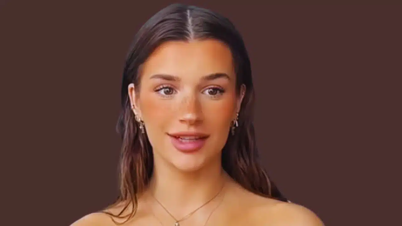 How Tall is Ari Kytsya