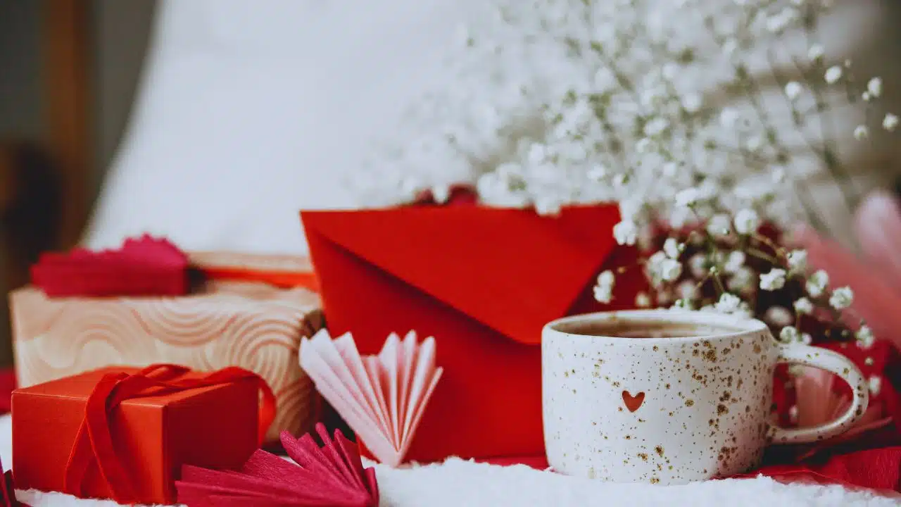 Valentine's Day Spending to Hit Record