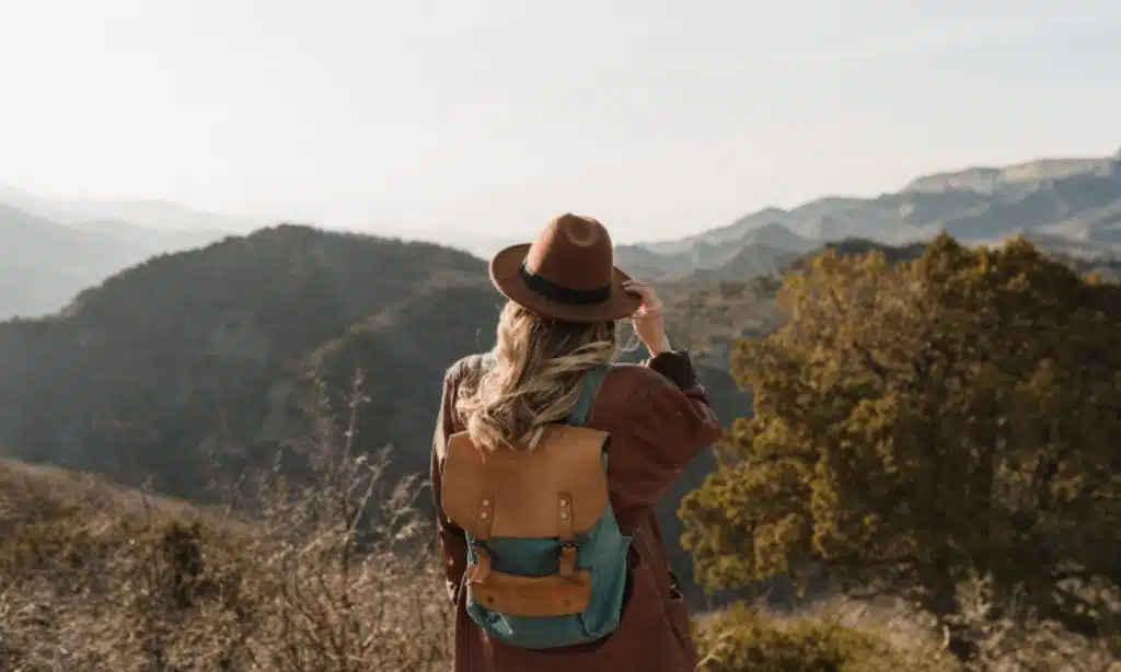 Colors and Patterns That Fit the Scene