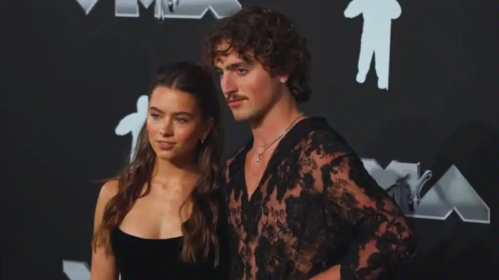 Does Benson Boone Have a Girlfriend