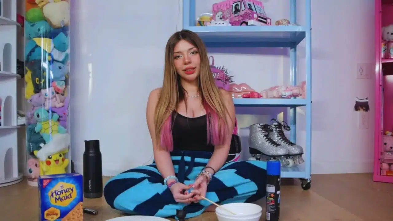 How Old is Katiana Kay