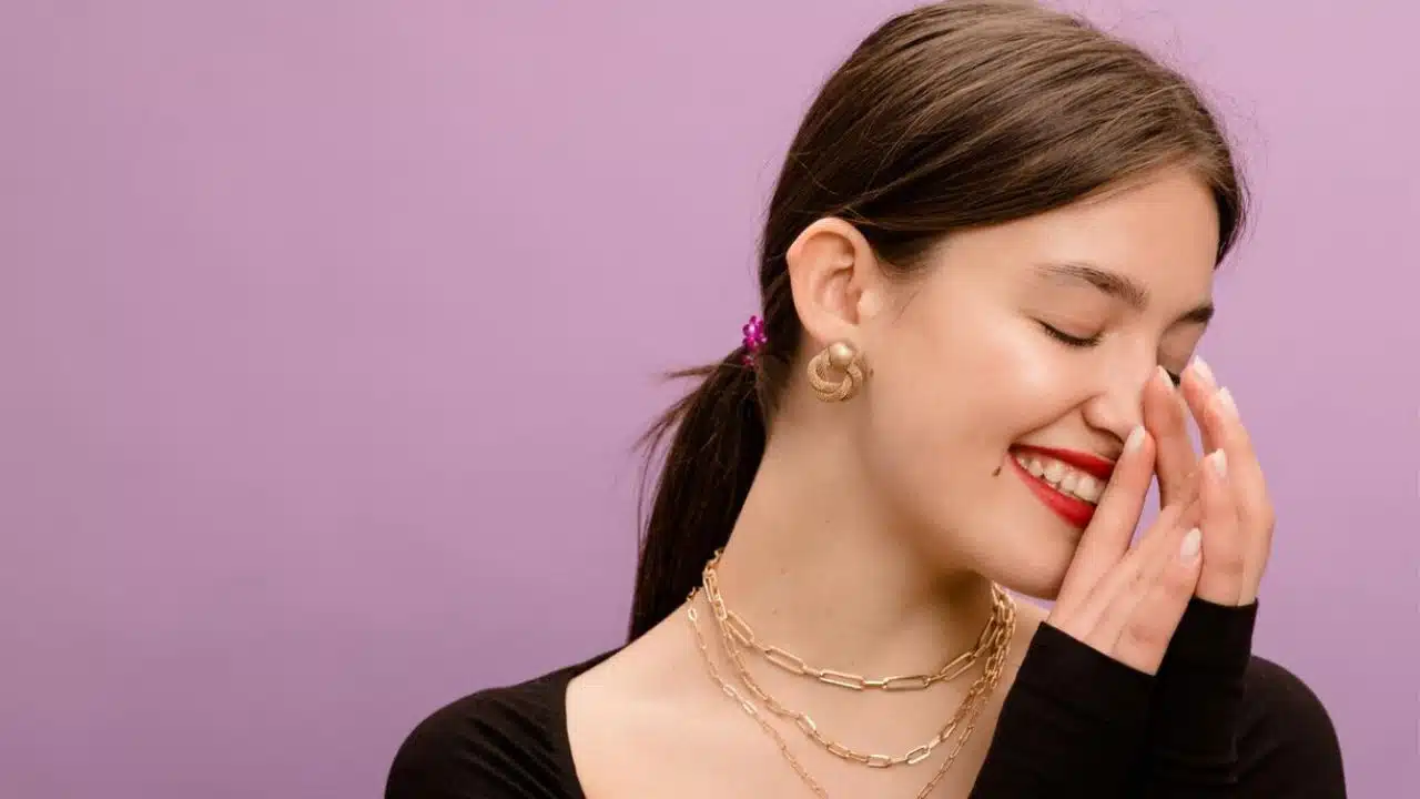 How to Choose the Perfect Gold Earrings