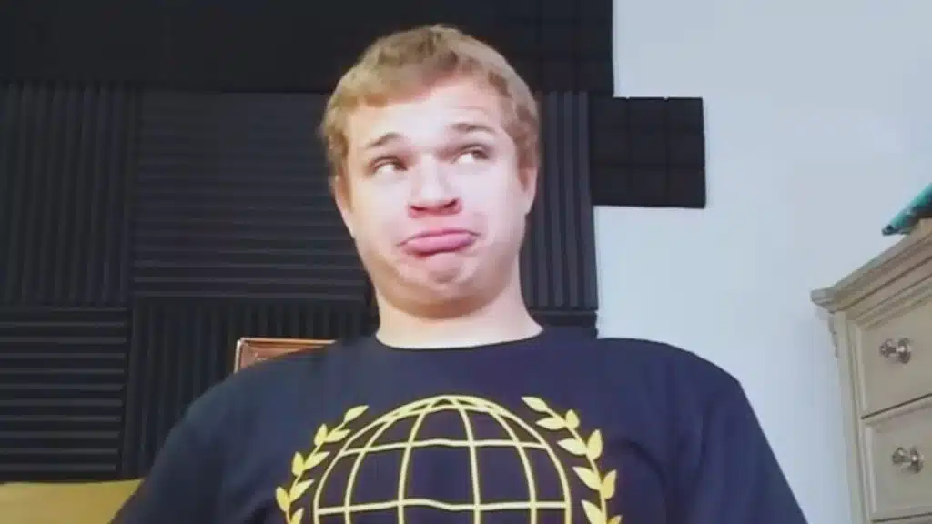 does jynxzi have tics