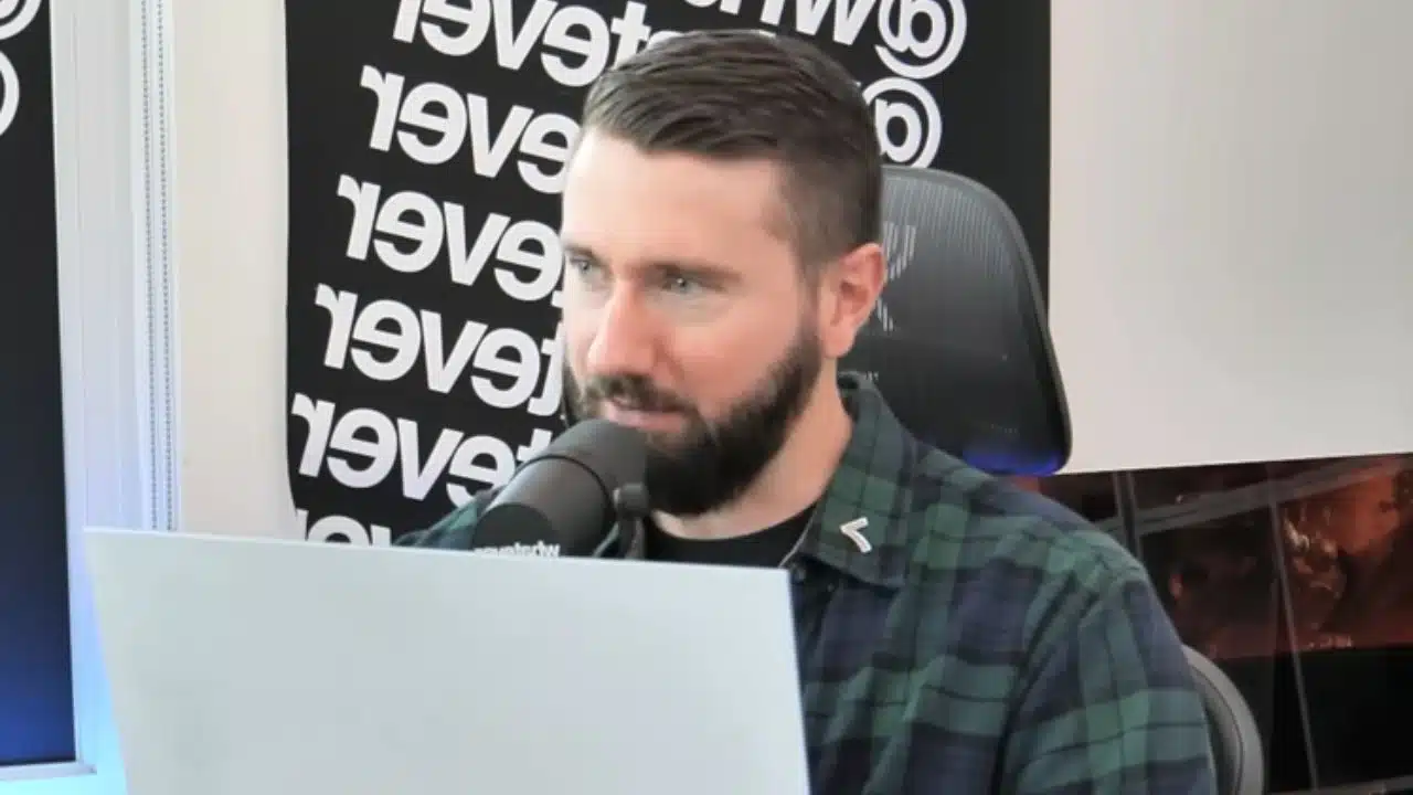 why does brian atlas wear a 7 pin