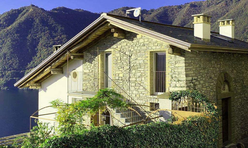 Lombardian Lakeside Home