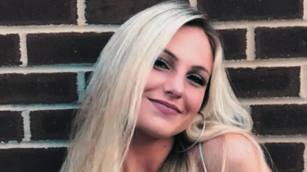 how tall is harper hempel