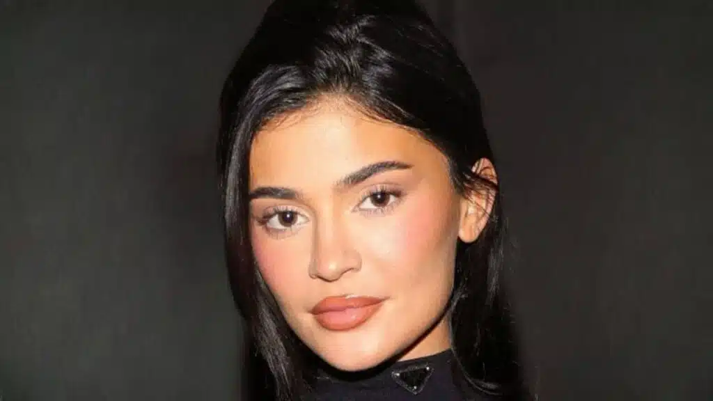 kylie jenner son aire matching outfits photos