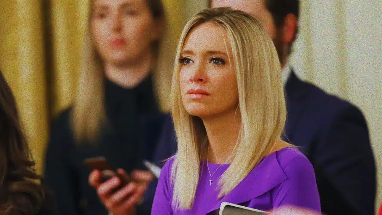 How Tall is Kayleigh McEnany