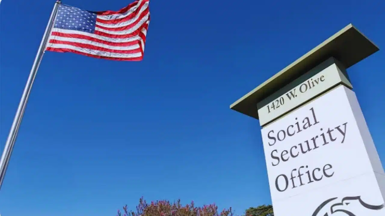 Social Security Cuts Return for Student Loan Defaulters