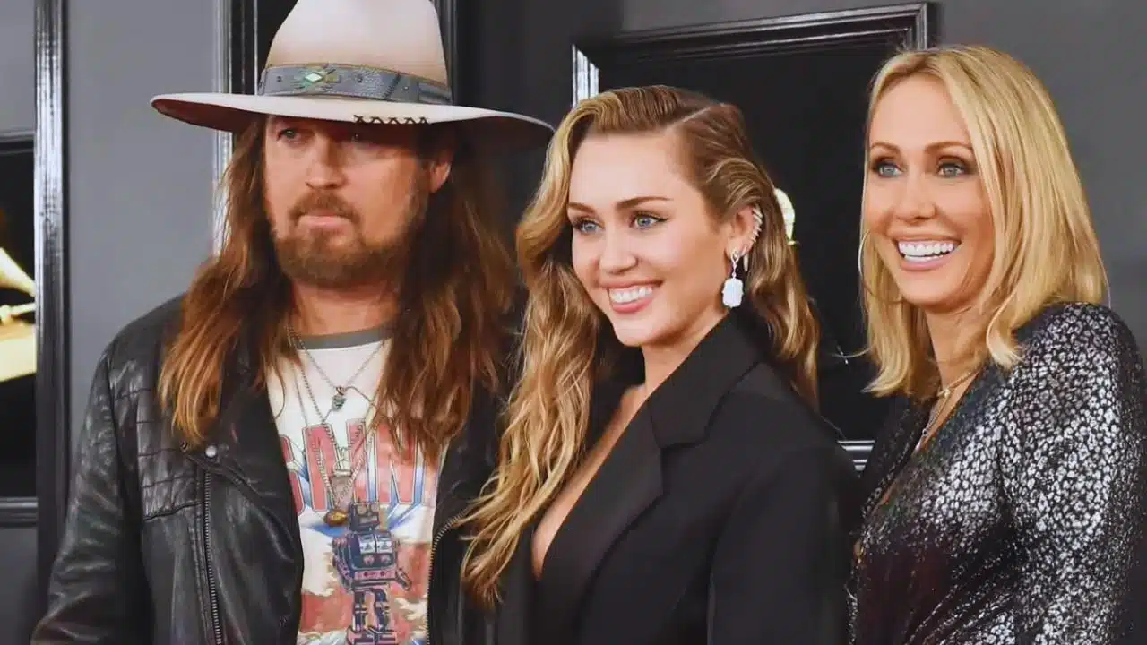 Tish Cyrus Miley Cyrus Feud