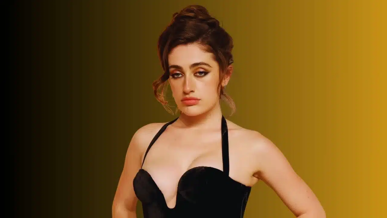 Who is Rachel Sennott