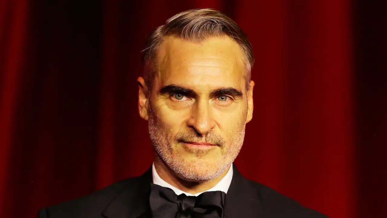 joaquin phoenix cries cannes eddington premiere