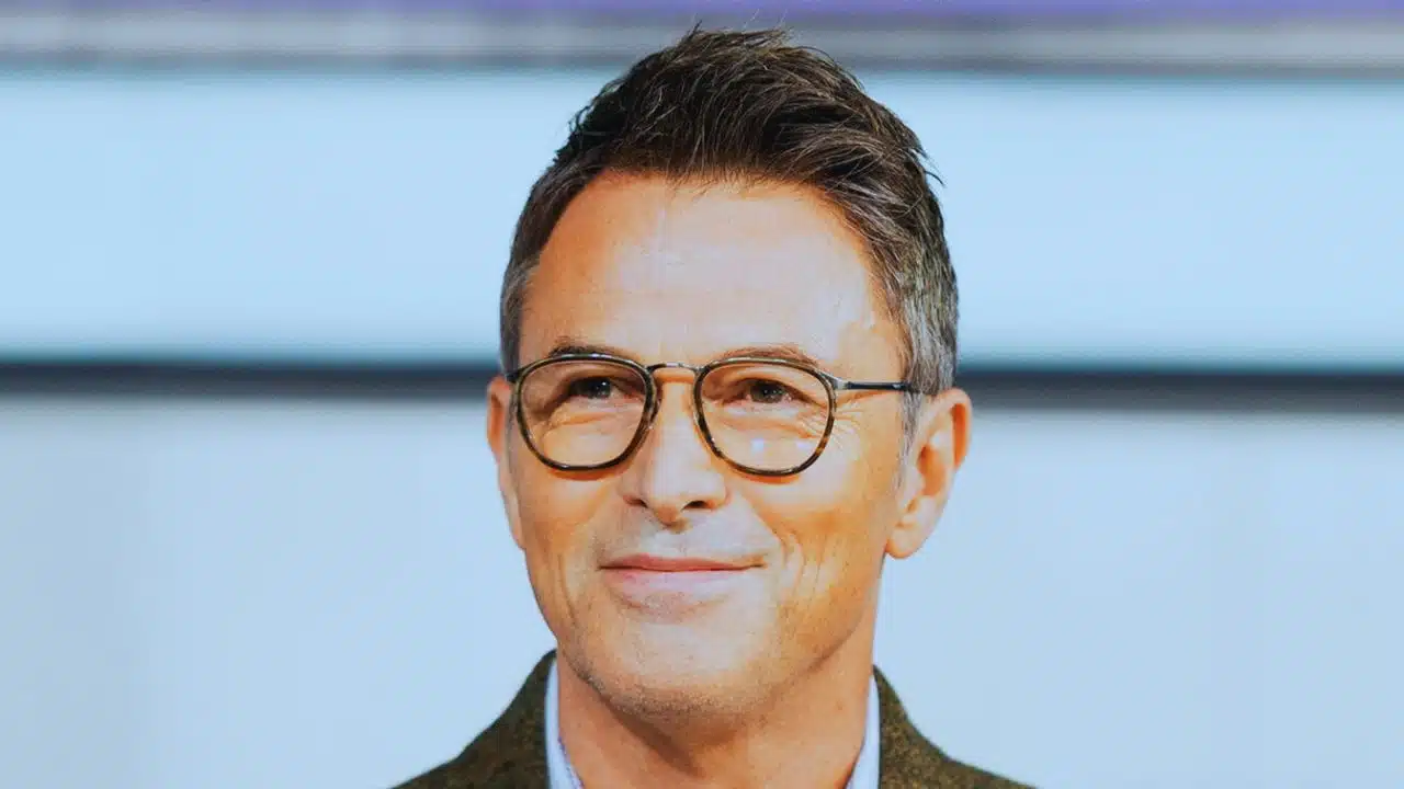 How Tall Is Tim Daly