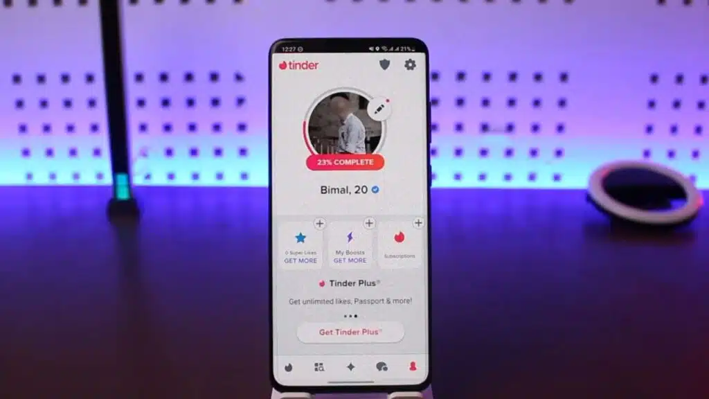 Tinder Face Check verification
